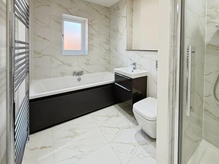 5 bedroom Detached house for sale in Donnerville Gardens, Admaston, Telford, TF5