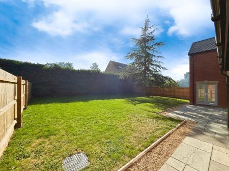 5 bedroom Detached house for sale in Donnerville Gardens, Admaston, Telford, TF5