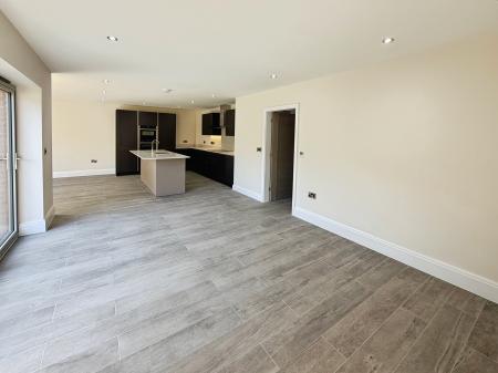 5 bedroom Detached house for sale in Donnerville Gardens, Admaston, Telford, TF5