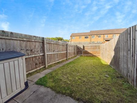 2 bedroom Terraced House for sale in Ferridays Fields, Woodside, Telford, TF7