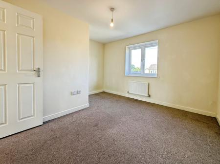 2 bedroom Terraced House for sale in Ferridays Fields, Woodside, Telford, TF7