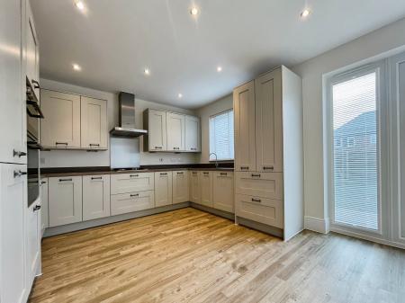 4 bedroom Detached house for sale in Frederick Rhodes Grove, Priorslee, Telford, TF2