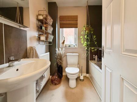 3 bedroom Semi-detached house for sale in Highlander Drive, Donnington, Telford, TF2