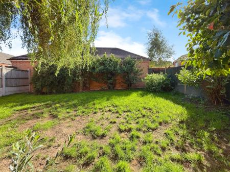 3 bedroom Semi-detached house for sale in Marlborough Road, Hadley, Telford, TF1