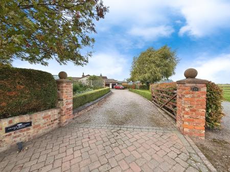 3 bedroom Bungalow for sale in Meeson, Meeson, Telford, TF6