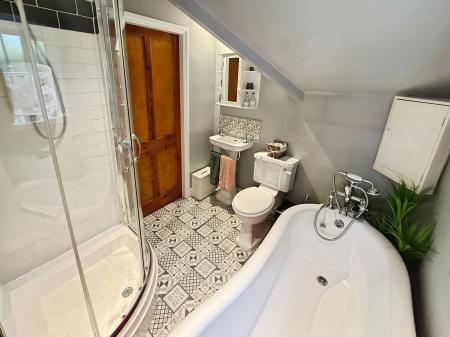 2 bedroom Cottage for sale in Severn Bank, Ironbridge, Telford, TF8