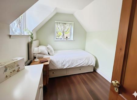 2 bedroom Cottage for sale in Severn Bank, Ironbridge, Telford, TF8