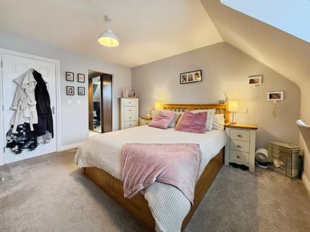 3 bedroom Semi-detached house for sale in St Johns Walk, Lawley Village, Telford, TF4