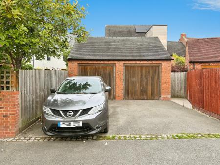 3 bedroom Semi-detached house for sale in St Johns Walk, Lawley Village, Telford, TF4