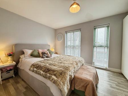 3 bedroom Semi-detached house for sale in St Johns Walk, Lawley Village, Telford, TF4