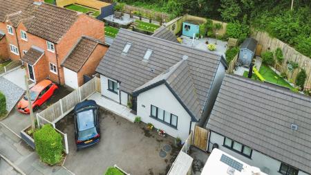 3 bedroom Detached bungalow for sale in New Road, Dawley, Telford, TF4