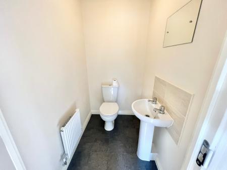 3 bedroom Detached house to let in St. Georges Avenue, St Georges, Telford, TF2