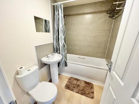 3 bedroom Detached house to let in St. Georges Avenue, St Georges, Telford, TF2