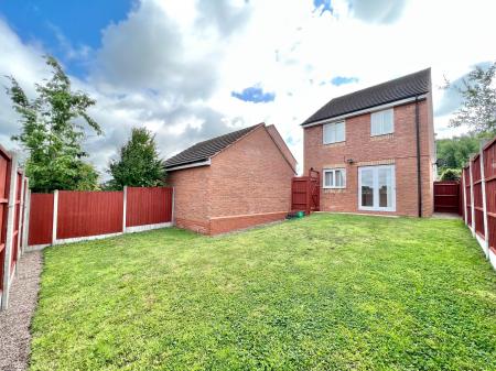 3 bedroom Detached house to let in St. Georges Avenue, St Georges, Telford, TF2
