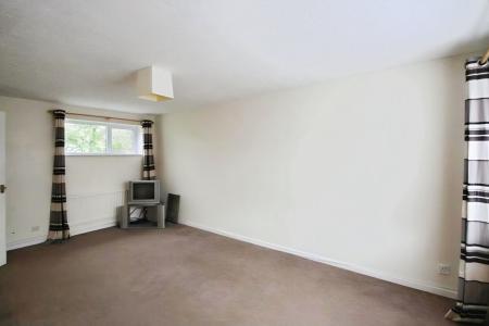 3 bedroom Terraced House to let in Warrensway, Woodside, Telford, TF7