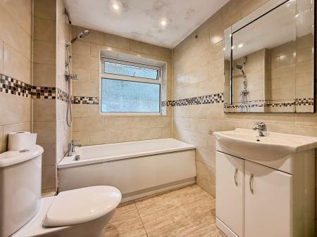 3 bedroom Semi-detached house for sale in Trinity View, Ketley Bank, Telford, TF2