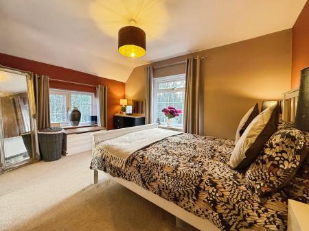 3 bedroom Semi-detached house for sale in Old Office Road, Telford, TF4