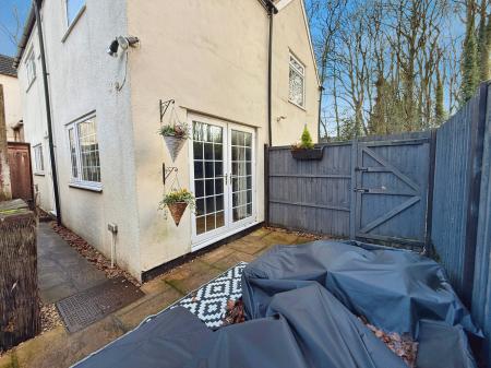 3 bedroom Semi-detached house for sale in Old Office Road, Telford, TF4