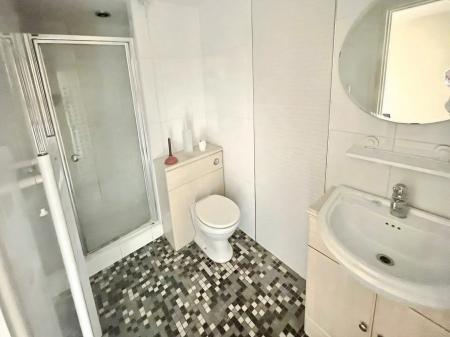 2 bedroom Terraced House to let in Bloomsbury Way, Lichfield, WS14