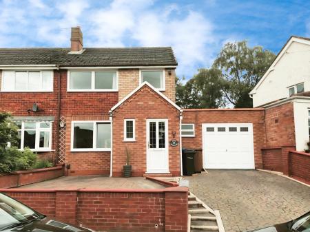3 bedroom Semi-detached house to let in Rowan Close, Lichfield, WS13