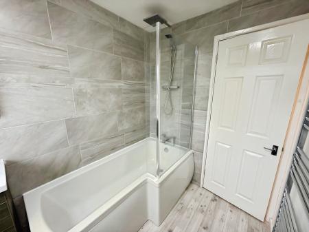 3 bedroom Semi-detached house to let in Rowan Close, Lichfield, WS13