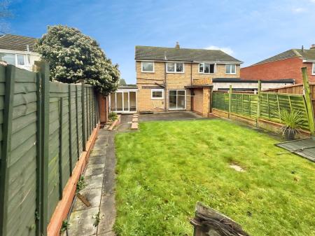 3 bedroom Semi-detached house to let in Rowan Close, Lichfield, WS13