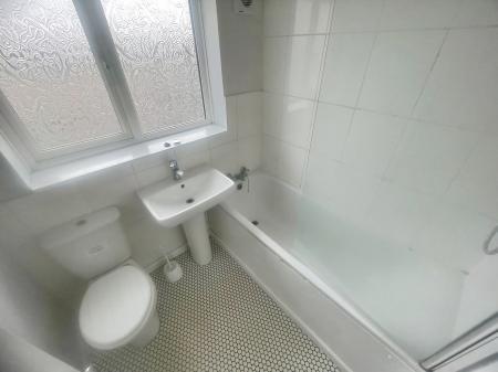 3 bedroom Terraced House to let in Campbell Close, Rugeley, WS15