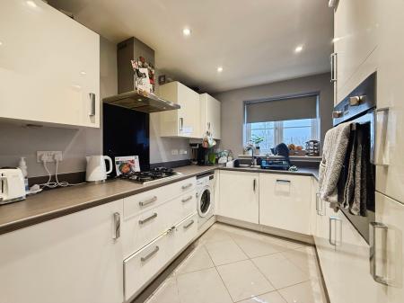 3 bedroom End of terrace house for sale in Sorbus Avenue, Hadley, Telford, TF1