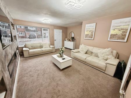 3 bedroom Link detached house for sale in Hilton Close, Stirchley, Telford, TF3