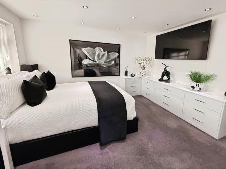 3 bedroom Detached house for sale in Majestic Way, Aqueduct, Telford, TF4