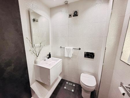 3 bedroom Detached house for sale in Majestic Way, Aqueduct, Telford, TF4