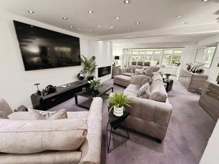 3 bedroom Detached house for sale in Majestic Way, Aqueduct, Telford, TF4