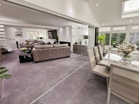 3 bedroom Detached house for sale in Majestic Way, Aqueduct, Telford, TF4