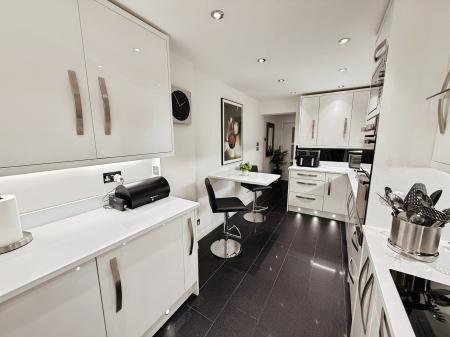 3 bedroom Detached house for sale in Majestic Way, Aqueduct, Telford, TF4