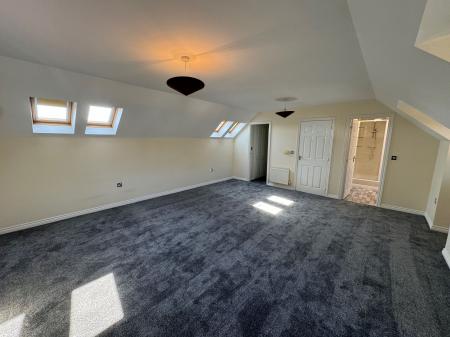 5 bedroom Detached house to let in Hugo Way, Loggerheads, TF9