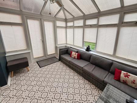 3 bedroom Detached house for sale in Ryder Drive, Muxton, Telford, TF2