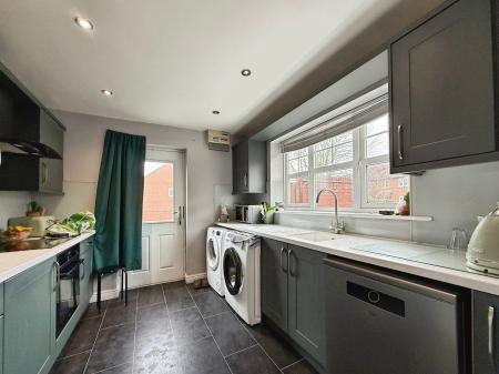 3 bedroom Semi-detached house for sale in Marlborough Road, Hadley, Telford, TF1