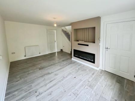 3 bedroom Terraced House to let in Woodside Avenue, Woodside, Telford, TF7