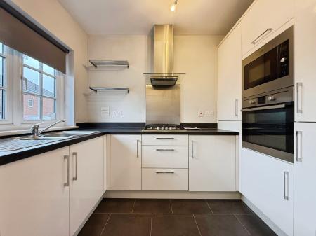 3 bedroom Terraced House for sale in Ashtree Leasow, Leegomery, Telford, TF1
