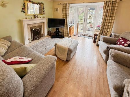 3 bedroom Town house for sale in Davenham Walk, Lawley, Telford, TF3