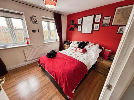 3 bedroom Town house for sale in Davenham Walk, Lawley, Telford, TF3