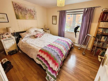 3 bedroom Town house for sale in Davenham Walk, Lawley, Telford, TF3