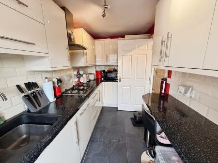3 bedroom Town house for sale in Davenham Walk, Lawley, Telford, TF3
