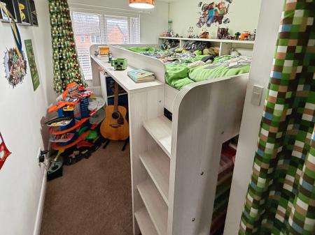 3 bedroom Semi-detached house for sale in Dunmaster Way, Stirchley, Telford, TF3