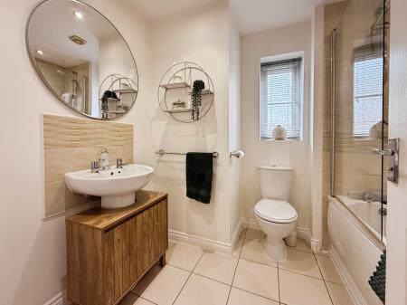 4 bedroom Detached house for sale in Stone Drive, Shifnal, Telford, TF11