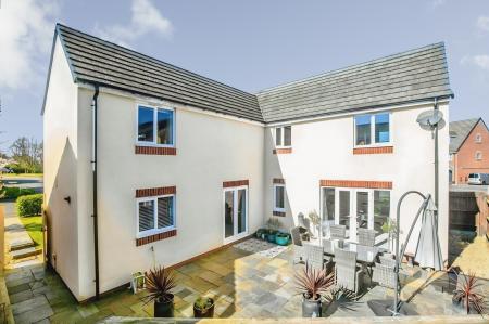 4 bedroom Detached house for sale in Stone Drive, Shifnal, Telford, TF11