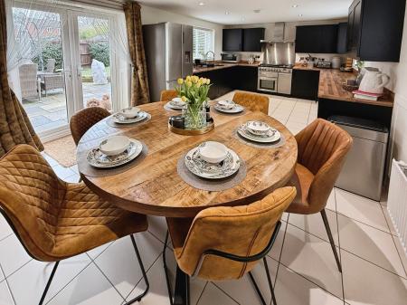 4 bedroom Detached house for sale in Stone Drive, Shifnal, Telford, TF11