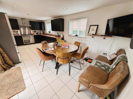 4 bedroom Detached house for sale in Stone Drive, Shifnal, Telford, TF11