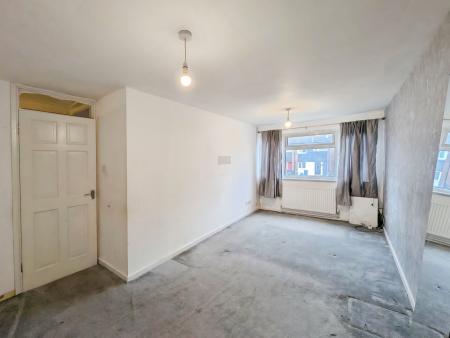 3 bedroom Terraced House to let in Cedar Close, Overdale, Telford, TF3