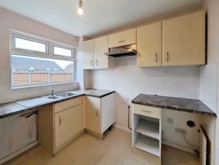 3 bedroom Terraced House to let in Cedar Close, Overdale, Telford, TF3